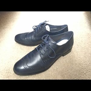7.5 women Cole Haan leather oxford